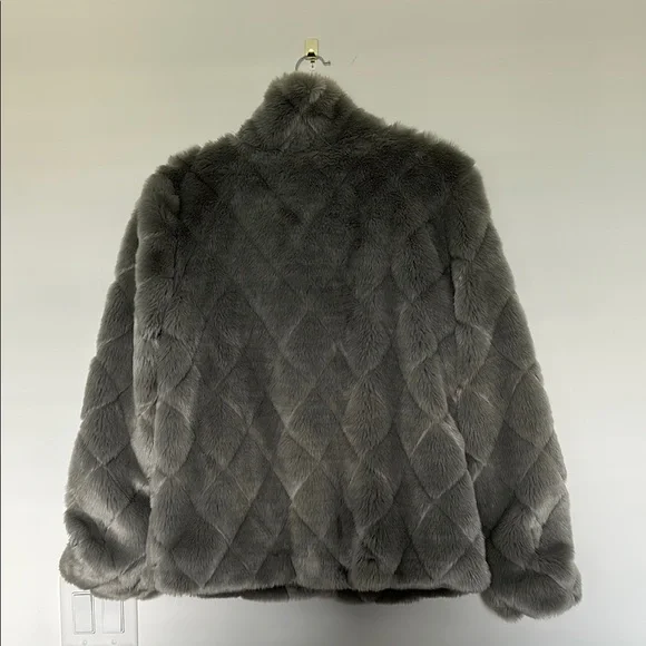 Beulah Gray Teddy Jacket Plush Faux Fur Cozy - Picture 2 of 7